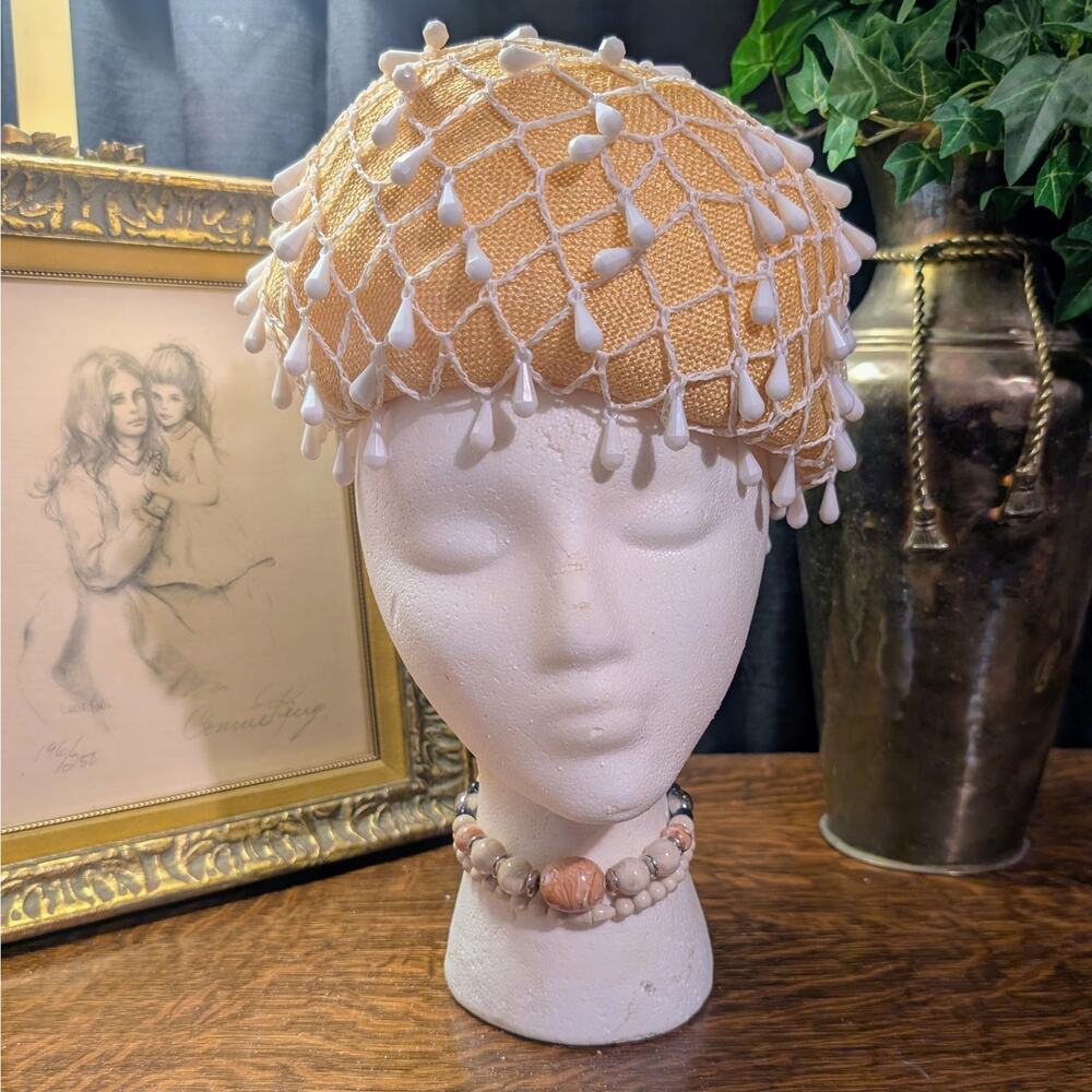 Vintage 1960s MCM Beaded Light Beige Woven Straw Puffy Bubble Hat, Mr. John Jr.
